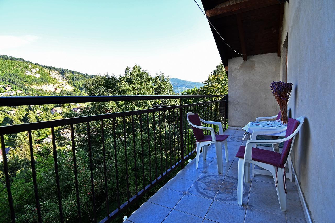 Keep Calm Garden Saraievo Exterior foto